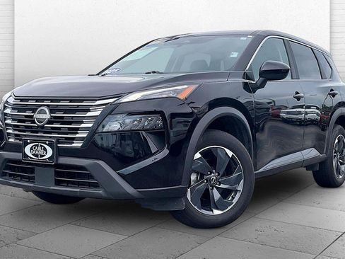 Used 2025 Nissan Rogue SV AWD/4WD image 13
