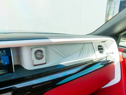 Used 2021 Rolls-Royce Phantom Sedan RWD image 77