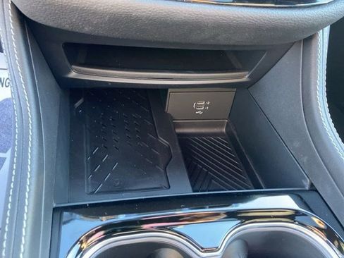 New 2026 Chrysler Pacifica Limited w/ S Appearance Package image 19