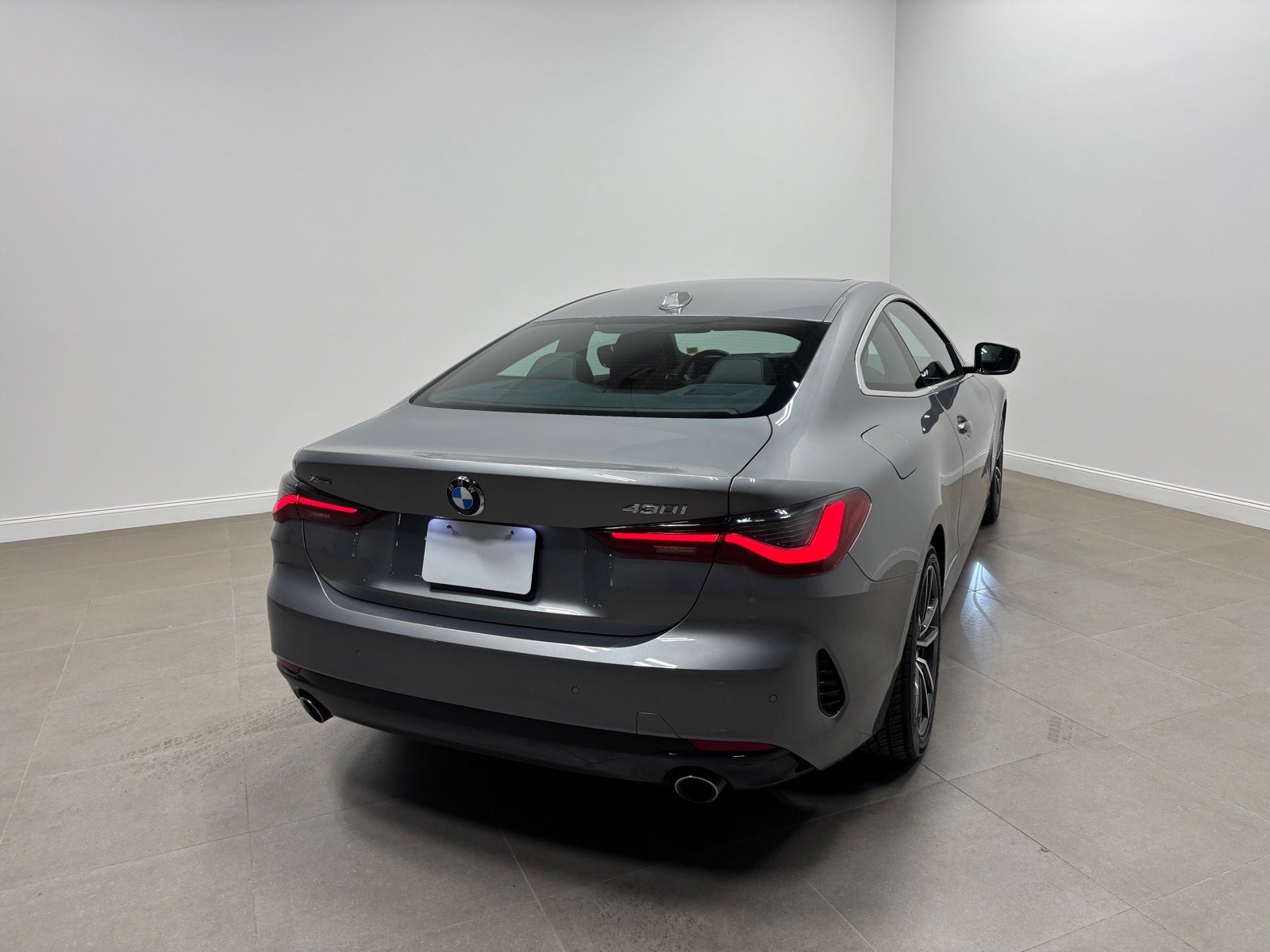 Used 2024 BMW 430i xDrive Coupe w/ Premium Package AWD/4WD image 7
