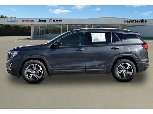 Used 2020 GMC Terrain SLT image 6