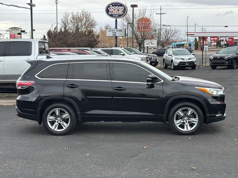 Used 2014 Toyota Highlander Limited image 3