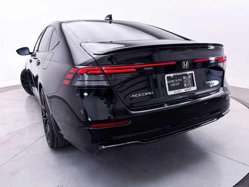 Used 2023 Honda Accord Sport image 11