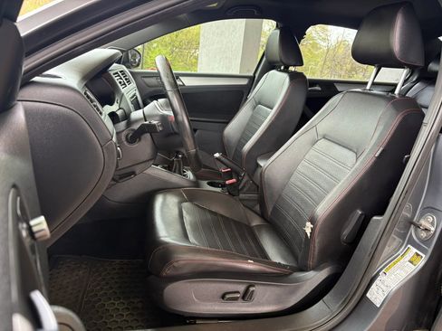 Used 2014 Volkswagen Jetta GLI FWD image 8