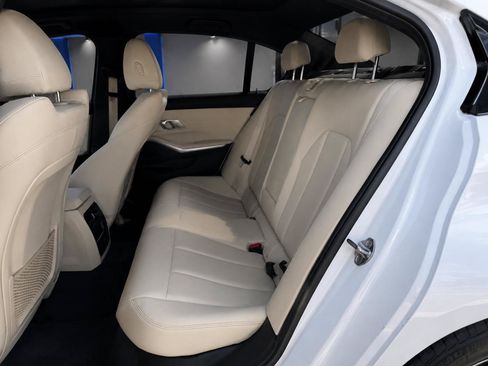 Used 2019 BMW 330i Sedan w/ Premium Package RWD image 11