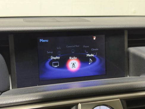 Used 2020 Lexus IS 300 AWD w/ Premium Package image 34