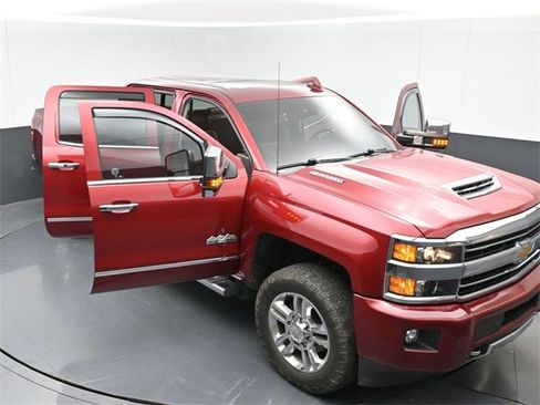Used 2018 Chevrolet Silverado 2500 High Country w/ Duramax Plus Package image 49