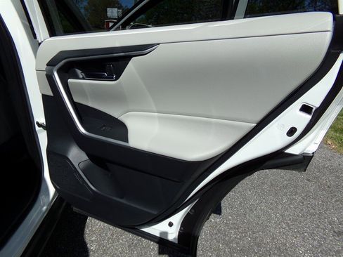 Used 2023 Toyota RAV4 XLE w/ Convenience Package image 40