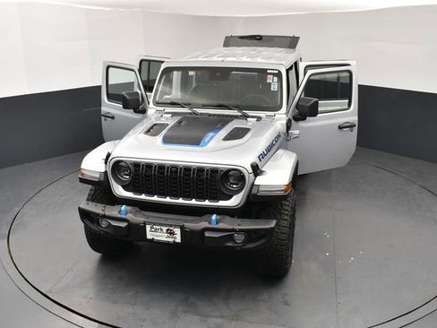 Used 2024 Jeep Wrangler Unlimited Rubicon 4xe image 20