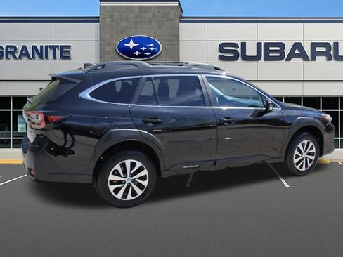 Certified 2025 Subaru Outback Premium AWD/4WD image 11