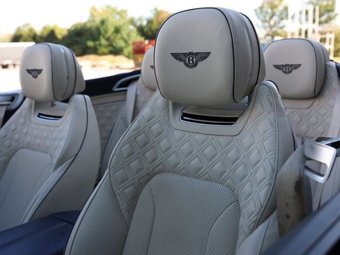 Used 2021 Bentley Continental GT image 20