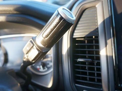 Used 2024 Nissan Titan SV w/ SV Convenience Package AWD/4WD image 19
