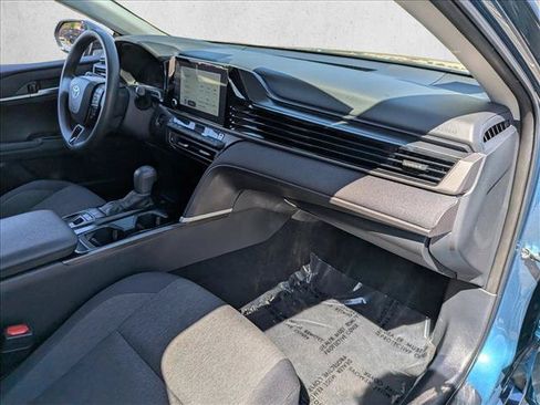 Used 2025 Toyota Camry LE FWD image 26