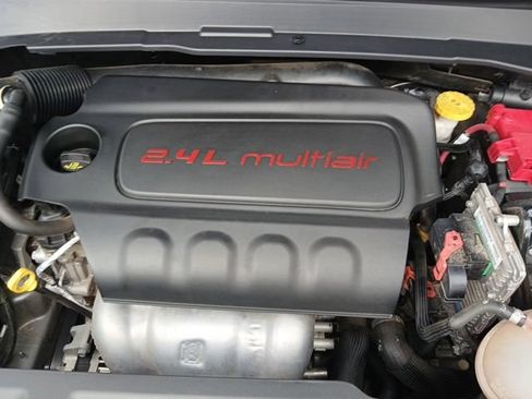 Used 2021 Jeep Compass Latitude FWD image 43
