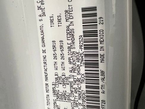 Used 2024 Toyota Tacoma SR5 image 33