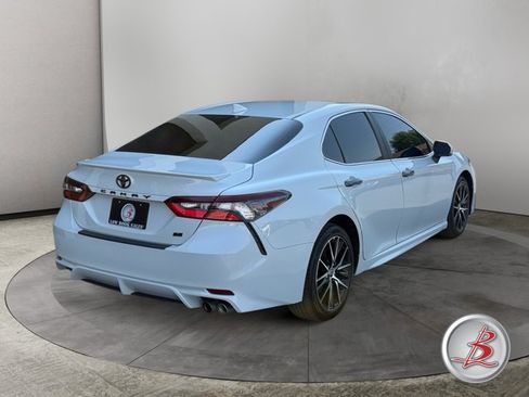 Used 2024 Toyota Camry SE FWD image 7