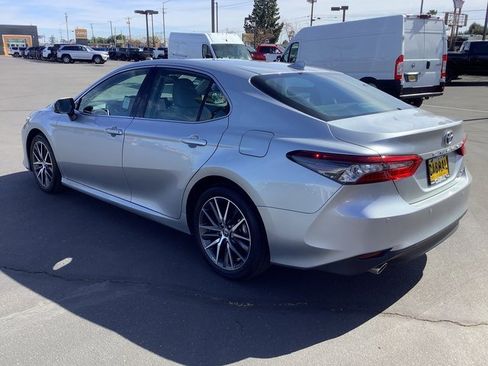Used 2023 Toyota Camry XLE image 21