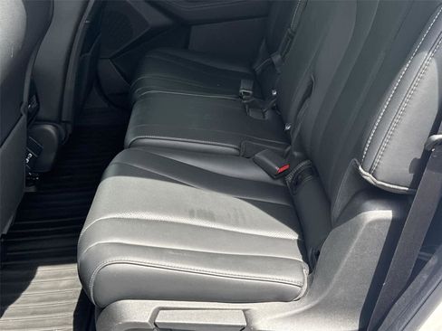 Used 2024 Acura MDX SH-AWD w/ Technology Package image 14