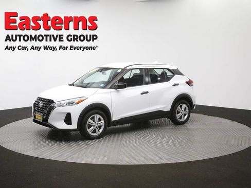 Used 2022 Nissan Kicks S FWD image 55