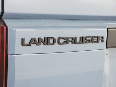 New 2026 Toyota Land Cruiser image 7