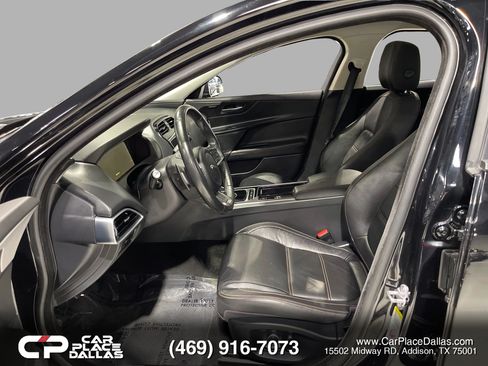 Used 2019 Jaguar XE Prestige RWD image 19