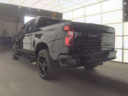 Used 2023 Chevrolet Silverado 1500 Custom w/ LPO, Dark Essentials Package RWD image 4