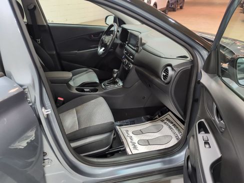 Used 2018 Hyundai Kona SEL AWD/4WD image 9