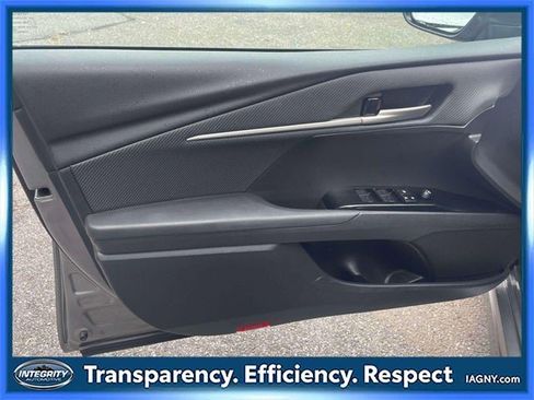 Used 2025 Toyota Camry SE image 16