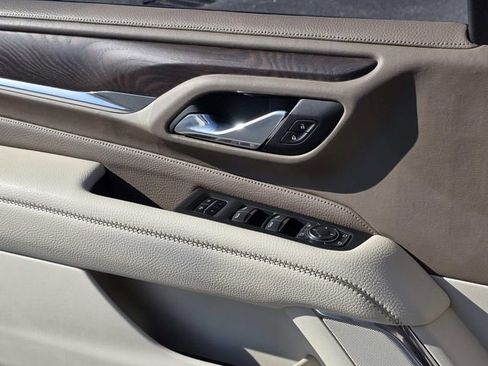 Used 2021 GMC Yukon Denali w/ Denali Ultimate Package image 21