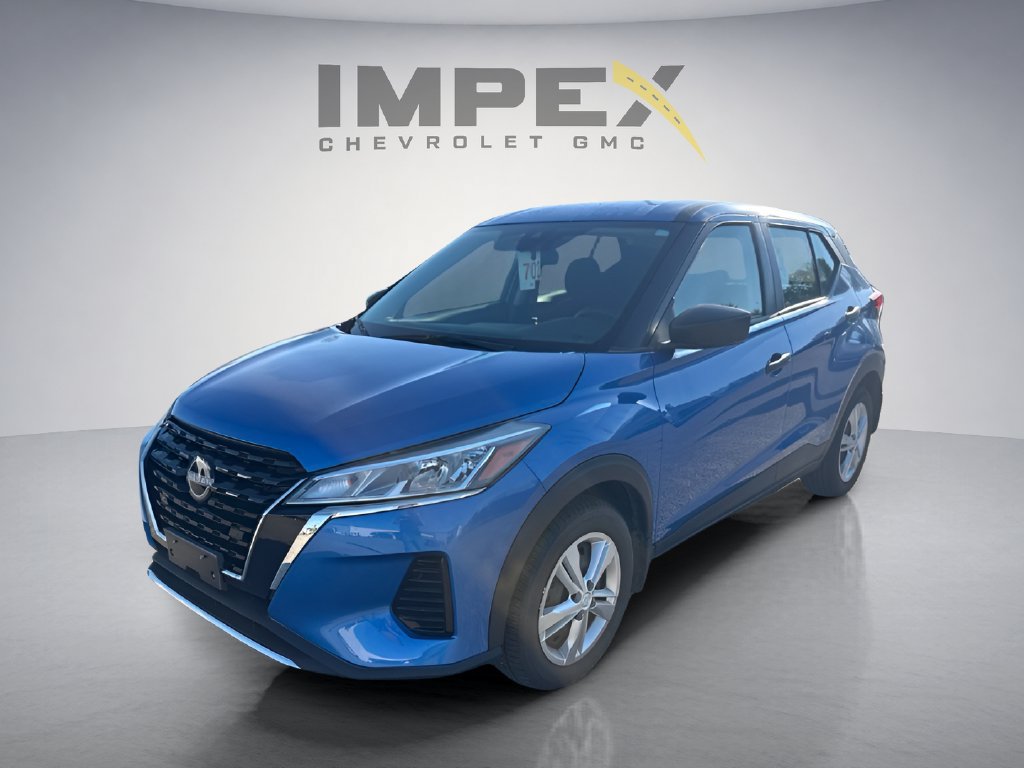 Used 2023 Nissan Kicks S FWD image 1