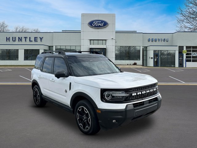 Used 2025 Ford Bronco Sport Outer Banks w/ Outer Banks Tech Package+ AWD/4WD image 4