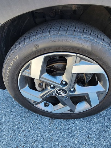 Used 2021 Hyundai Venue FWD image 10