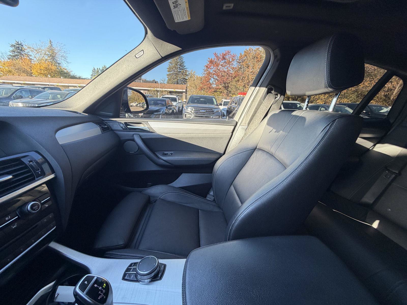 Used 2018 BMW X4 xDrive28i AWD/4WD image 17