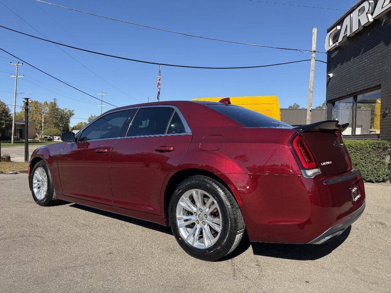 Used 2017 Chrysler 300 Limited RWD image 6