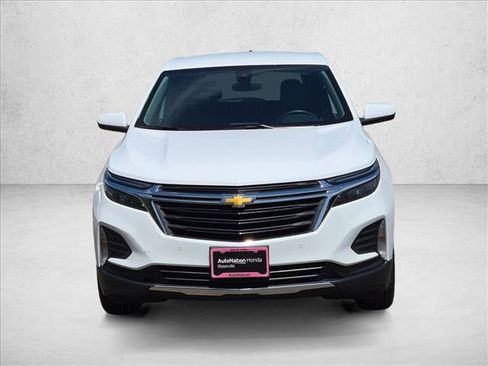 Used 2024 Chevrolet Equinox LT AWD/4WD image 2