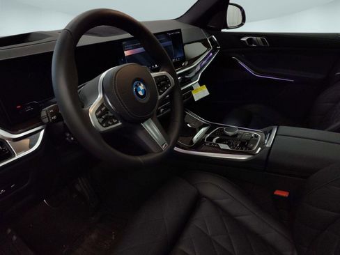 Used 2026 BMW X5 xDrive50e w/ M Sport Package AWD/4WD image 4