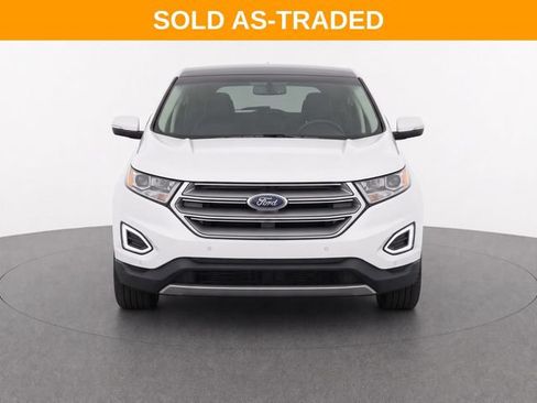 Used 2017 Ford Edge Titanium w/ Equipment Group 302A FWD image 5