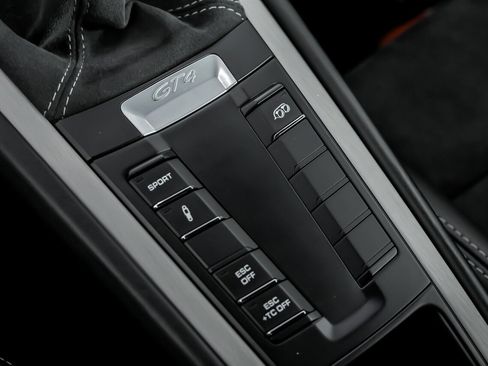 Used 2016 Porsche Cayman GT4 image 35