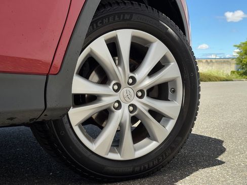 Used 2015 Toyota RAV4 Limited AWD/4WD image 27