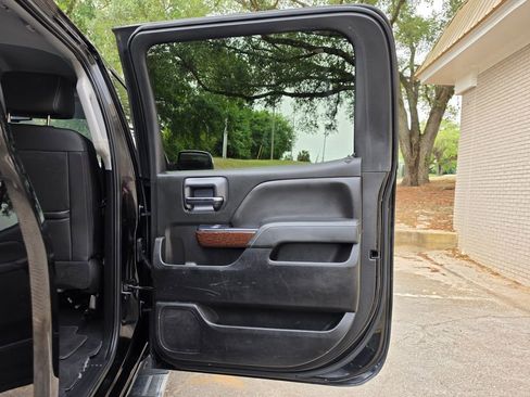 Used 2018 GMC Sierra 1500 SLT AWD/4WD image 39