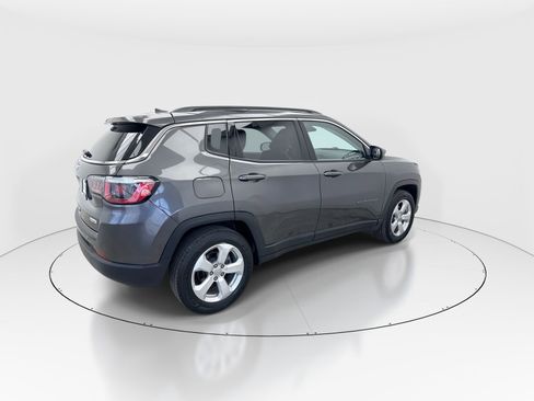 Used 2019 Jeep Compass Latitude w/ Popular Equipment Group image 8