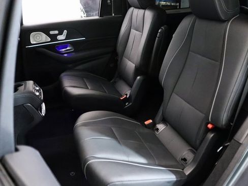 Used 2024 Mercedes-Benz GLS 580 4MATIC image 18