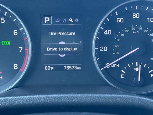 Used 2018 Hyundai Elantra SEL FWD image 25