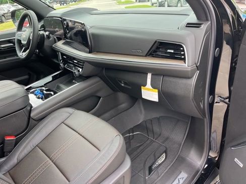 New 2026 Chevrolet Suburban High Country RWD image 43