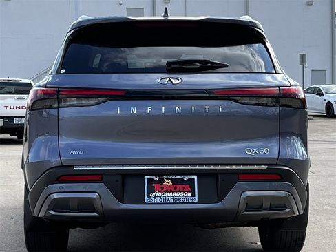 Used 2023 INFINITI QX60 Sensory w/ Vision Package image 5