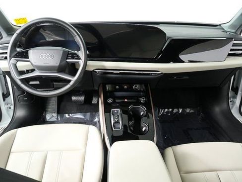 Used 2025 Audi A5 2.0T Premium w/ Convenience Package image 18