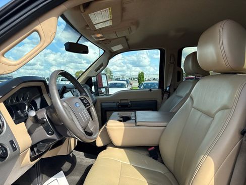 Used 2011 Ford F350 Lariat w/ Lariat Interior Pkg image 13