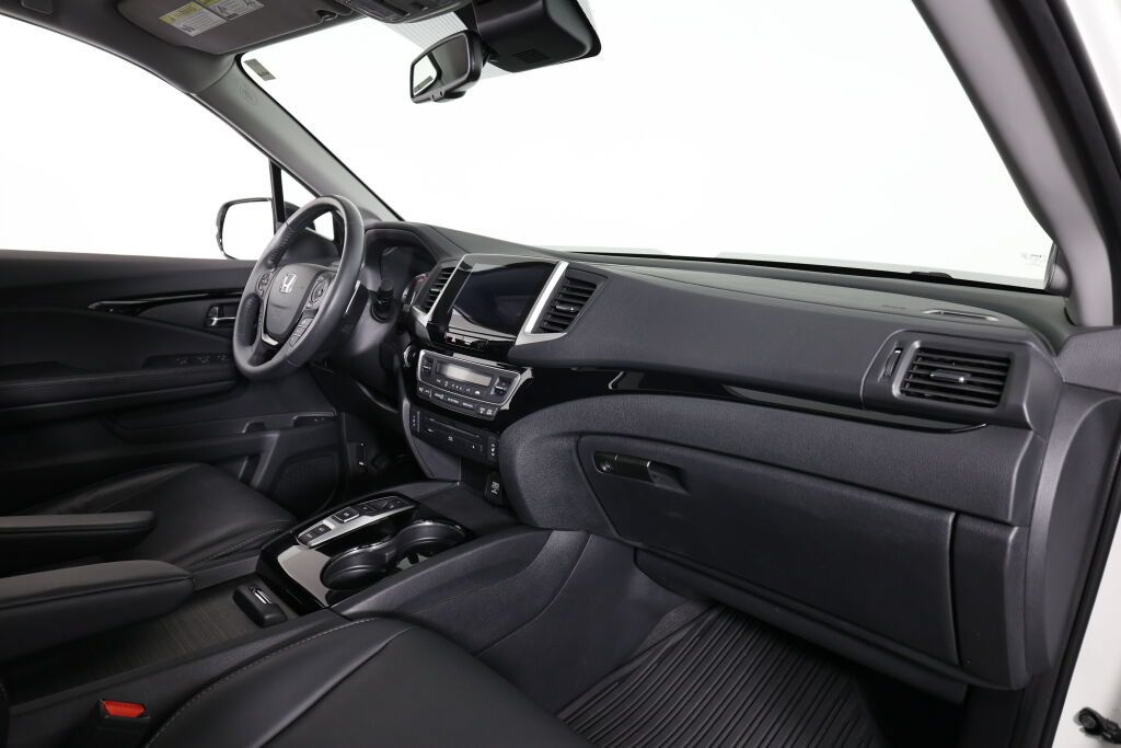 Used 2017 Honda Pilot Touring image 25