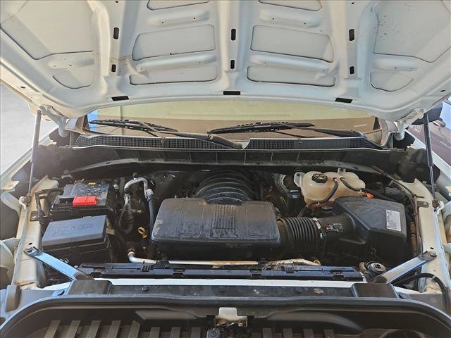 Used 2020 Chevrolet Silverado 1500 Custom w/ Custom Max Trailering Package AWD/4WD image 21