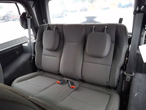 Used 2020 Jeep Wrangler Sport image 11